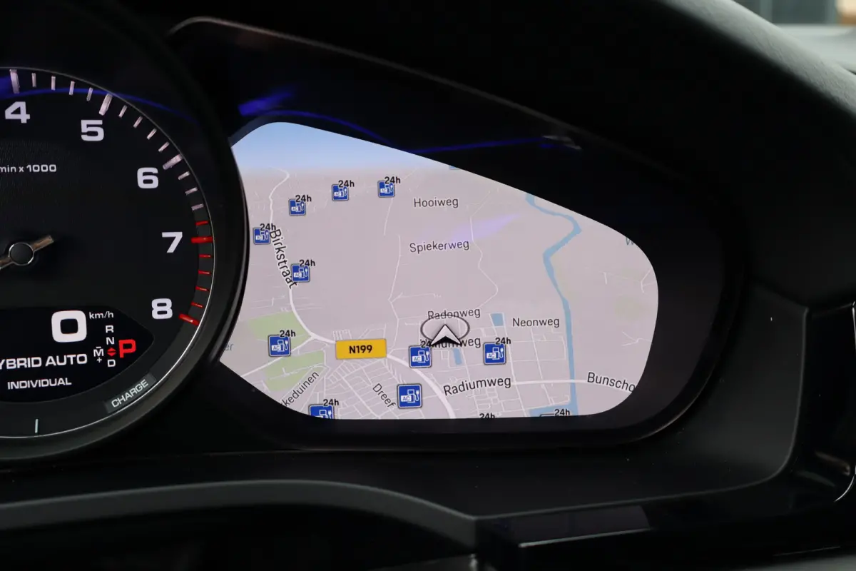 3.0 E-Hybrid Black Edition Platinum 462PK NIEUWSTAAT 1STE EIG. SOH 99% I NL-auto I 360 Camera I Leder I Sport Chrono I Pano I elek. stoel I Winterpakket I PASM I Soft-close I