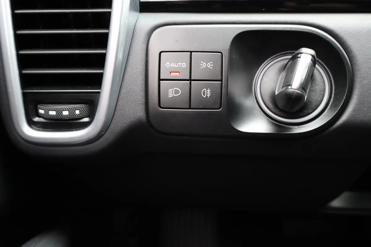 3.0 E-Hybrid Black Edition Platinum 462PK NIEUWSTAAT 1STE EIG. SOH 99% I NL-auto I 360 Camera I Leder I Sport Chrono I Pano I elek. stoel I Winterpakket I PASM I Soft-close I