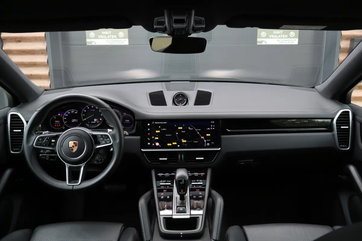 3.0 E-Hybrid Black Edition Platinum 462PK NIEUWSTAAT 1STE EIG. SOH 99% I NL-auto I 360 Camera I Leder I Sport Chrono I Pano I elek. stoel I Winterpakket I PASM I Soft-close I