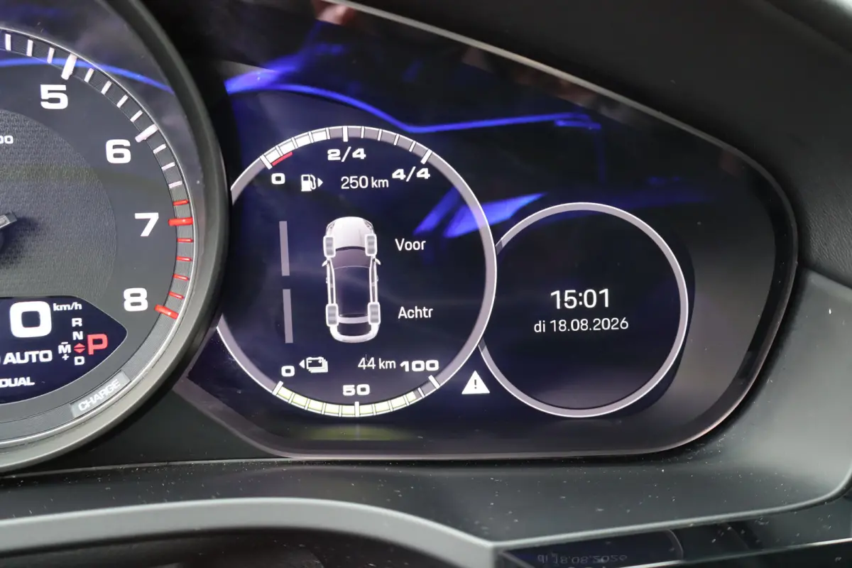 3.0 E-Hybrid Black Edition Platinum 462PK NIEUWSTAAT 1STE EIG. SOH 99% I NL-auto I 360 Camera I Leder I Sport Chrono I Pano I elek. stoel I Winterpakket I PASM I Soft-close I