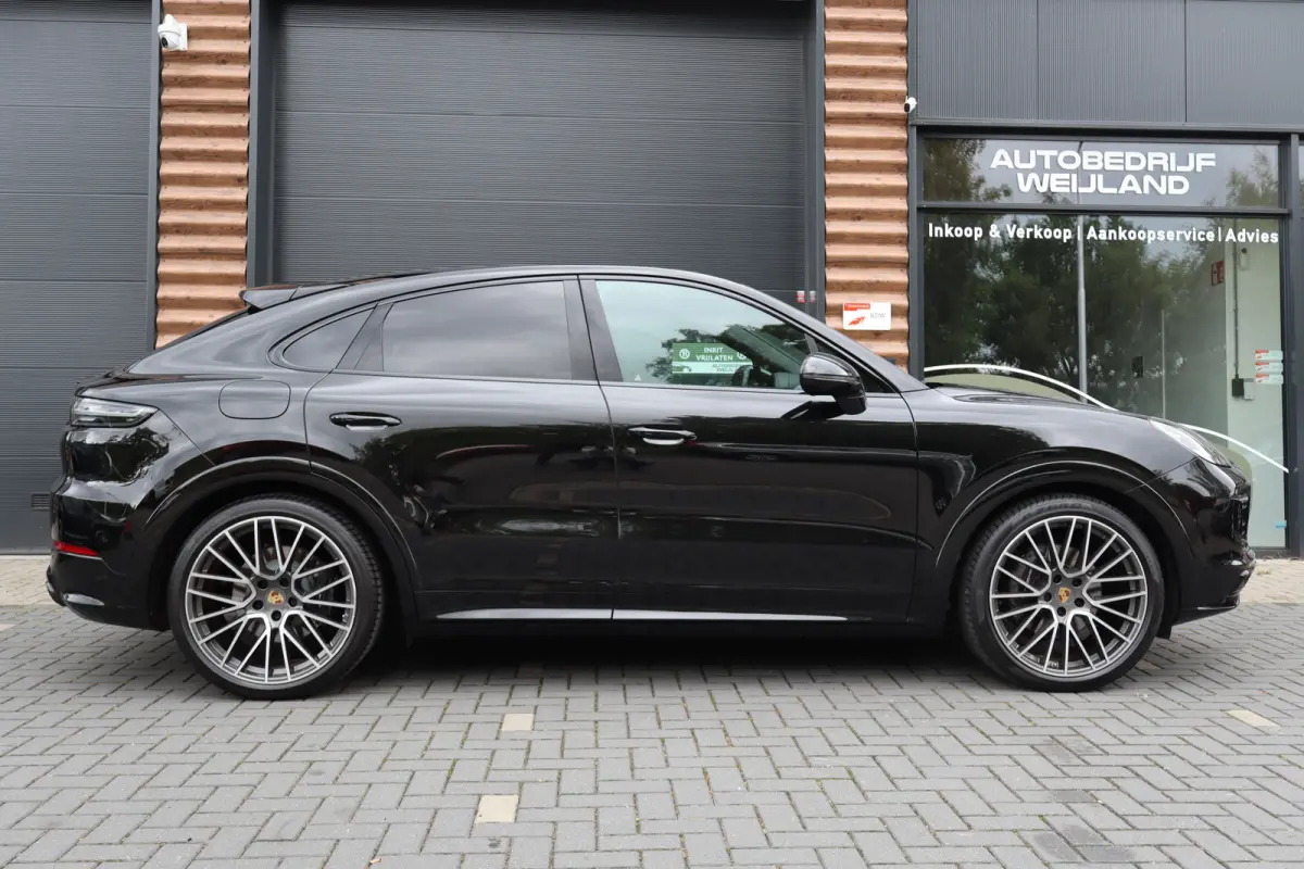 3.0 E-Hybrid Black Edition Platinum 462PK NIEUWSTAAT 1STE EIG. SOH 99% I NL-auto I 360 Camera I Leder I Sport Chrono I Pano I elek. stoel I Winterpakket I PASM I Soft-close I