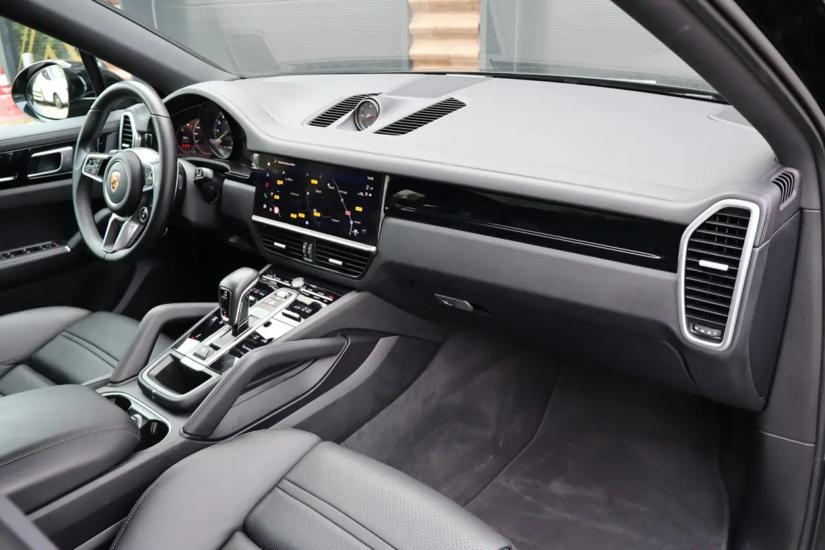 3.0 E-Hybrid Black Edition Platinum 462PK NIEUWSTAAT 1STE EIG. SOH 99% I NL-auto I 360 Camera I Leder I Sport Chrono I Pano I elek. stoel I Winterpakket I PASM I Soft-close I