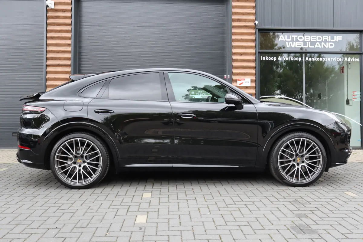 3.0 E-Hybrid Black Edition Platinum 462PK NIEUWSTAAT 1STE EIG. SOH 99% I NL-auto I 360 Camera I Leder I Sport Chrono I Pano I elek. stoel I Winterpakket I PASM I Soft-close I