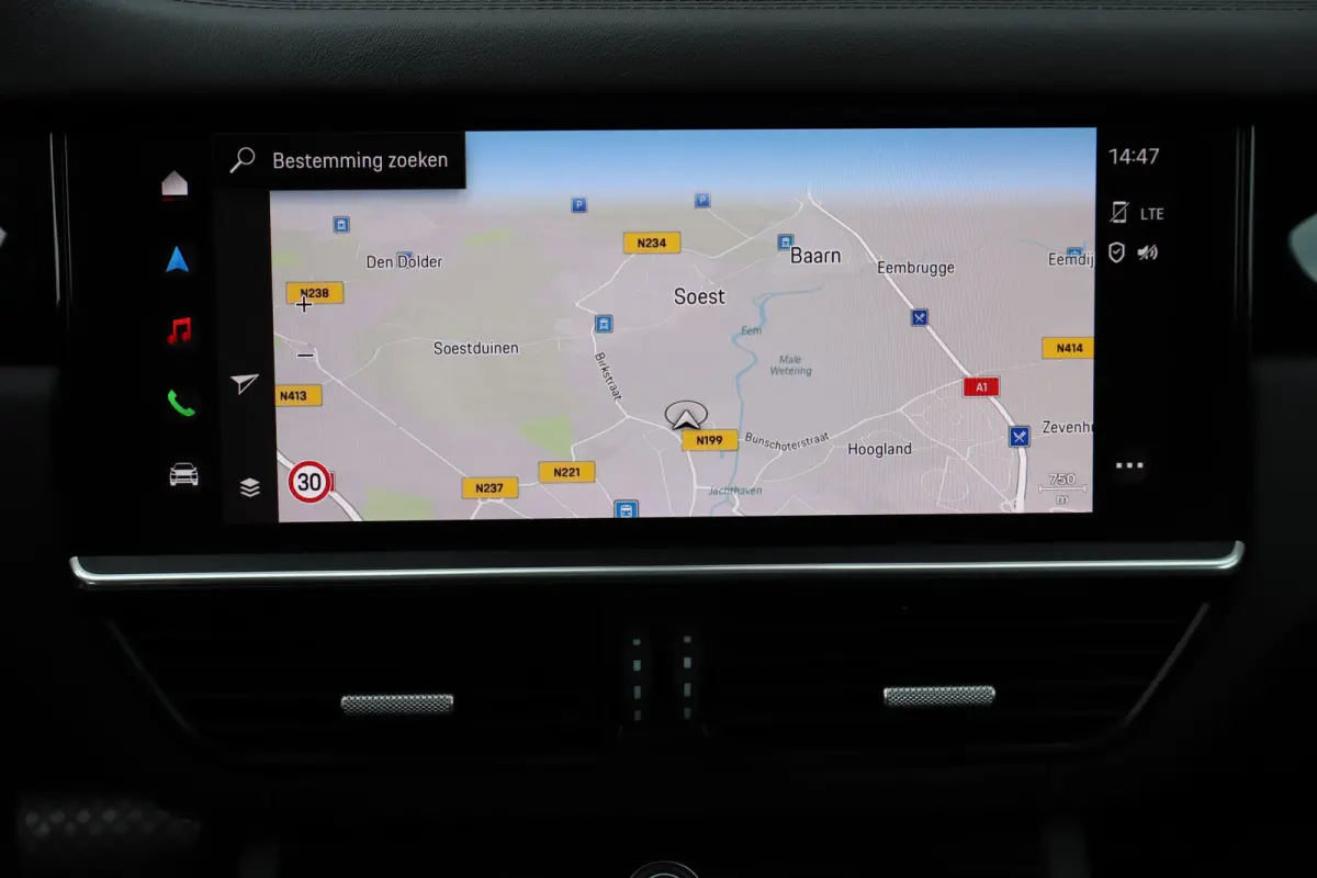 3.0 E-Hybrid Black Edition Platinum 462PK NIEUWSTAAT 1STE EIG. SOH 99% I NL-auto I 360 Camera I Leder I Sport Chrono I Pano I elek. stoel I Winterpakket I PASM I Soft-close I