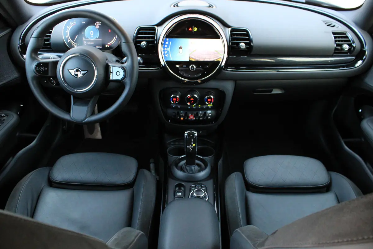 1.5 Cooper Camera | ACC | Comfort Access | Leder | DAB | Stoelverwarming | Stuurwielverwarming | 1e Eigenaar | BTW | Facelift