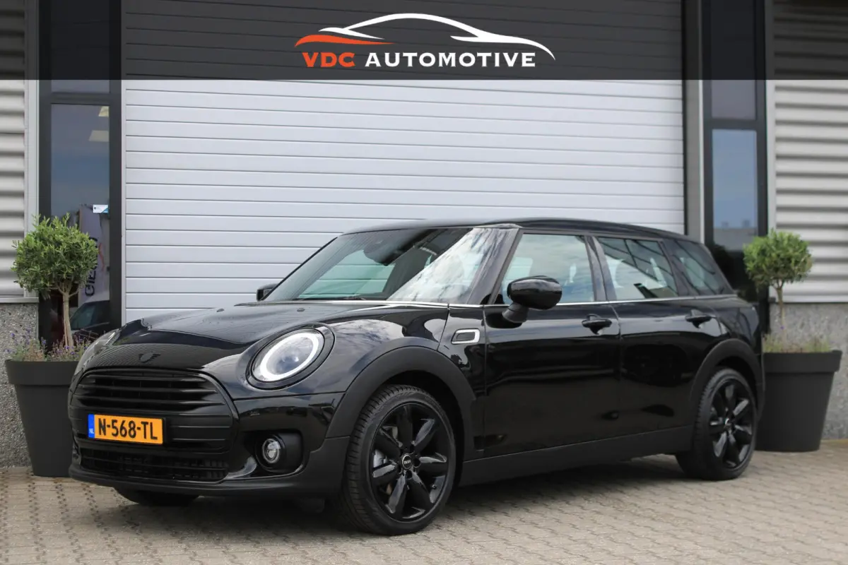 1.5 Cooper Camera | ACC | Comfort Access | Leder | DAB | Stoelverwarming | Stuurwielverwarming | 1e Eigenaar | BTW | Facelift