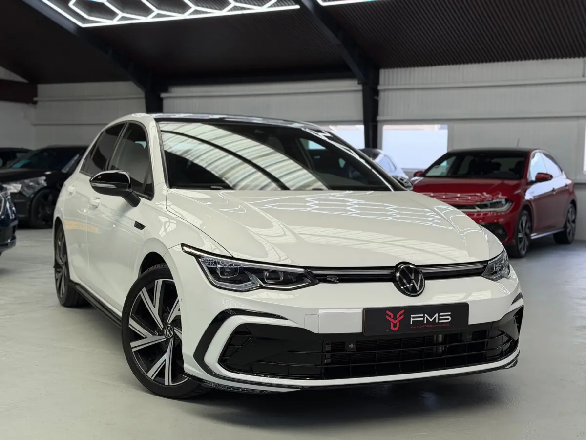 1.5 eTSI 3x R-Line CarPlay Camera