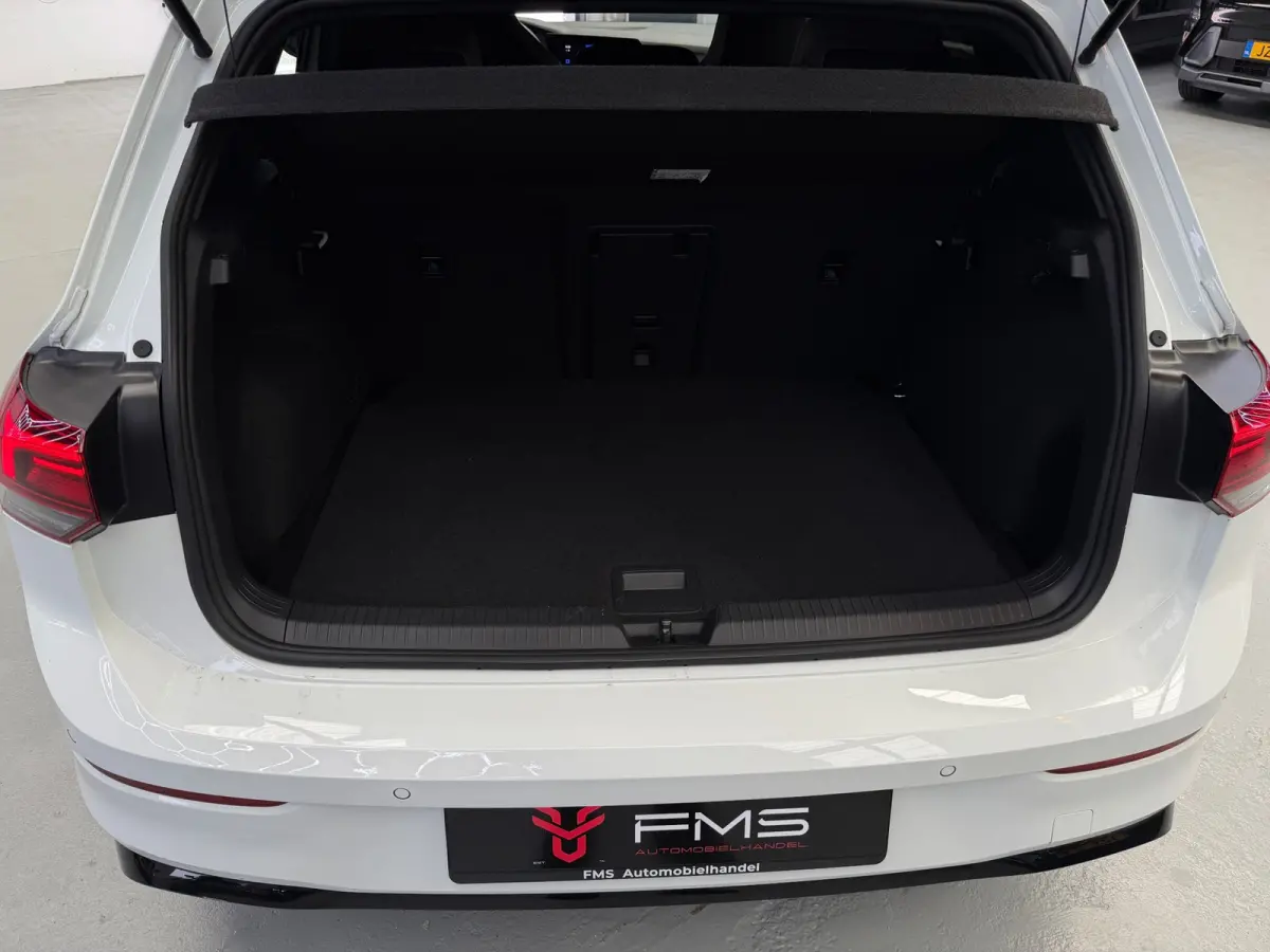 1.5 eTSI 3x R-Line CarPlay Camera