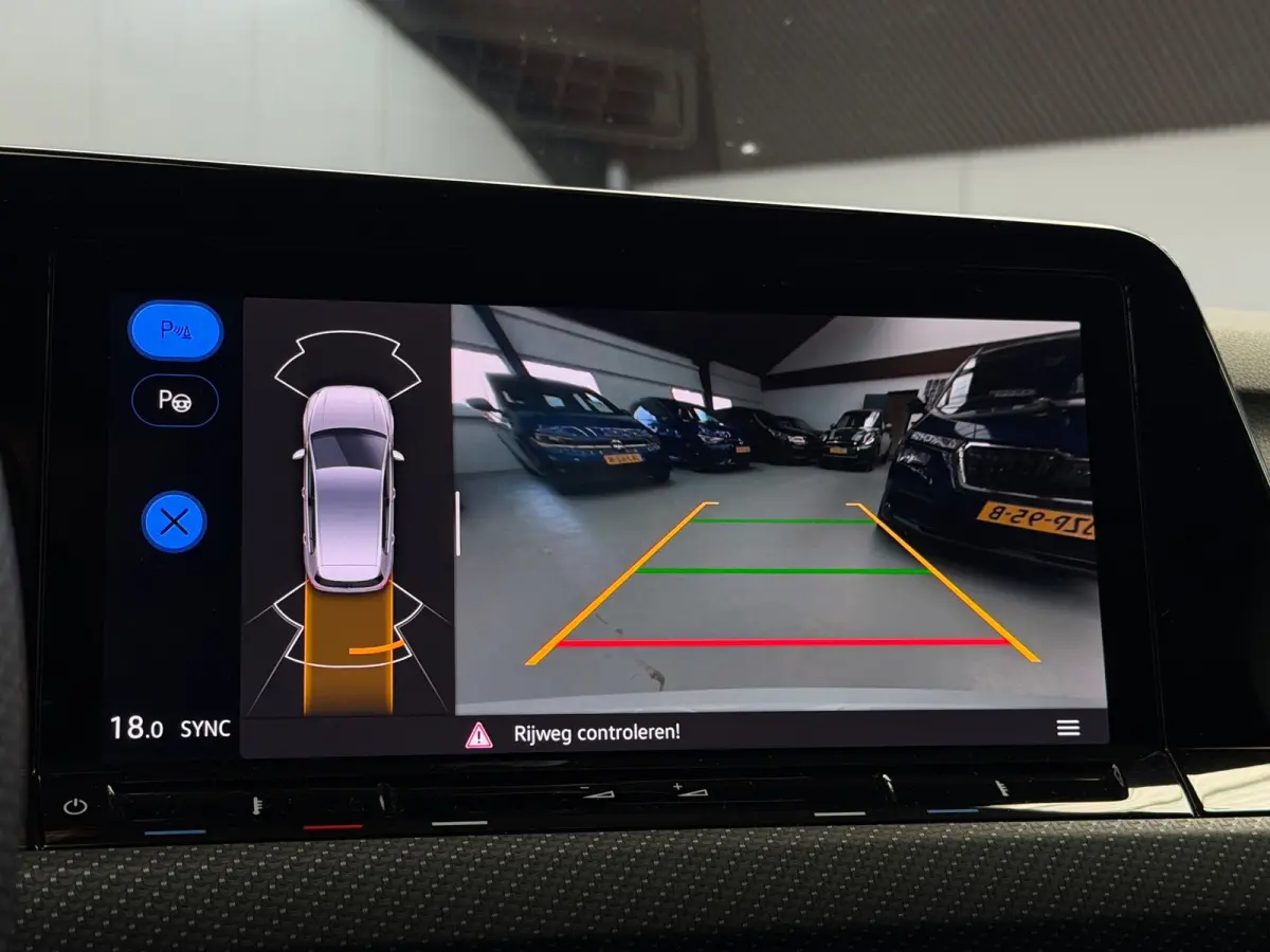 1.5 eTSI 3x R-Line CarPlay Camera