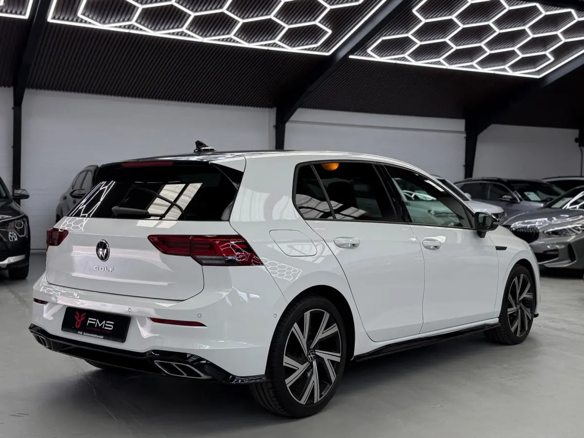 1.5 eTSI 3x R-Line CarPlay Camera
