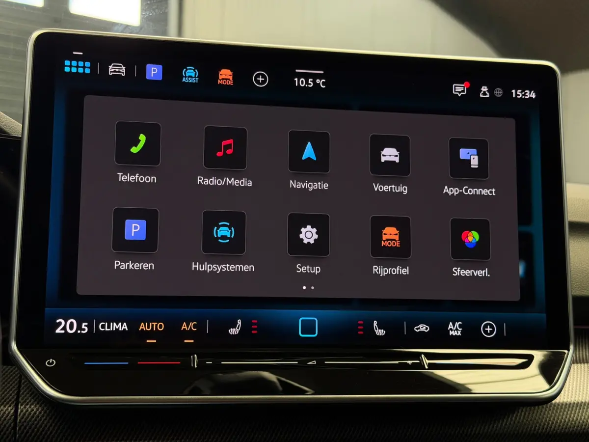 1.5 TSI 3x R-Line Facelift CarPlay Camera