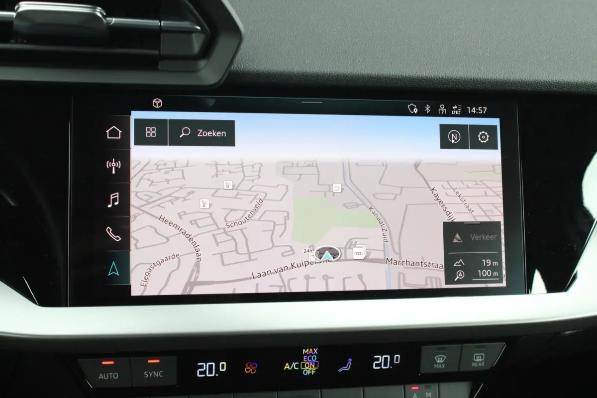 30 TFSI 110pk S-tronic Advanced edition | Smartphone Interface | 2-zone Climatronic | Cruise Control | Navigatie | ParkeersensorenAchter | Sportstoelen | Full LED