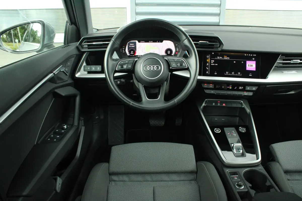 30 TFSI 110pk S-tronic Advanced edition | Smartphone Interface | 2-zone Climatronic | Cruise Control | Navigatie | ParkeersensorenAchter | Sportstoelen | Full LED