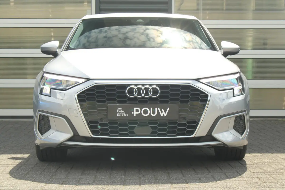 30 TFSI 110pk S-tronic Advanced edition | Smartphone Interface | 2-zone Climatronic | Cruise Control | Navigatie | ParkeersensorenAchter | Sportstoelen | Full LED