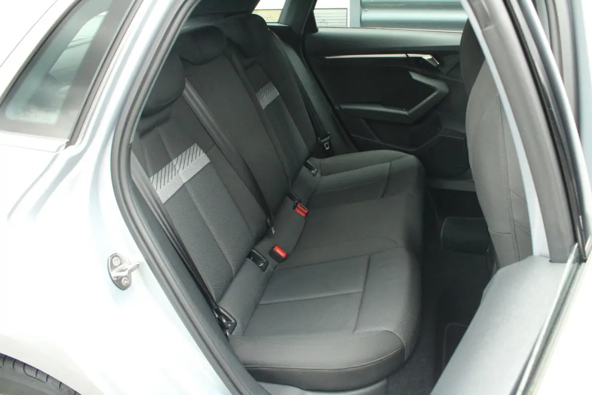 30 TFSI 110pk S-tronic Advanced edition | Smartphone Interface | 2-zone Climatronic | Cruise Control | Navigatie | ParkeersensorenAchter | Sportstoelen | Full LED