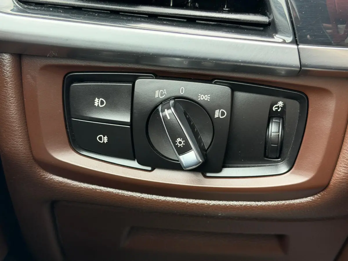 xDrive40e High Executive / NAP/ GARANTIE / INRUIL MOGELIJK /