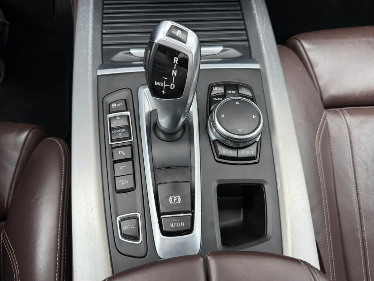 xDrive40e High Executive / NAP/ GARANTIE / INRUIL MOGELIJK /