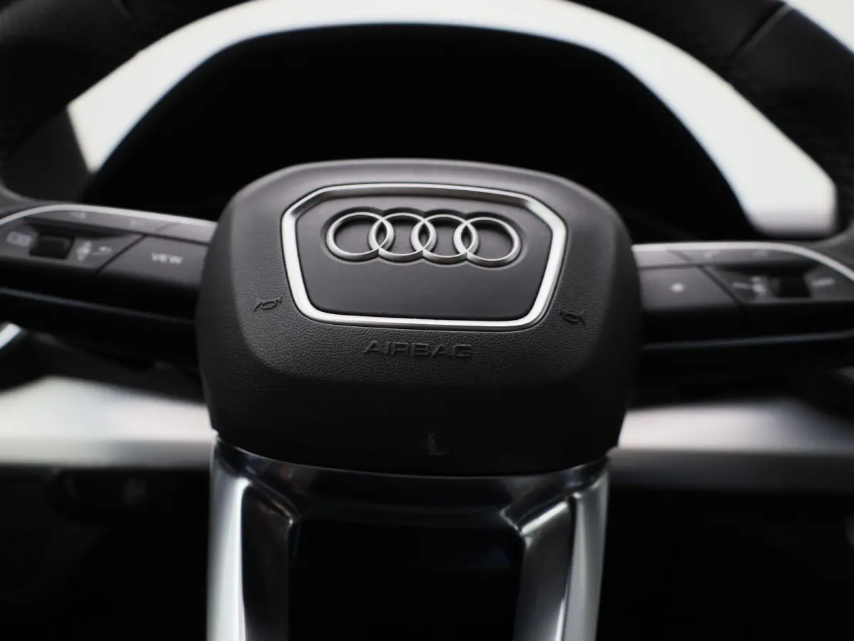 50 TFSI e Advanced edition 299 PK | S-line | Navigatie | Camera | Cruise control | Climate control | Audi smartphone interface | Elektr. instel. bestuurd.stoel | Stoelverwarming | Ledkoplamp