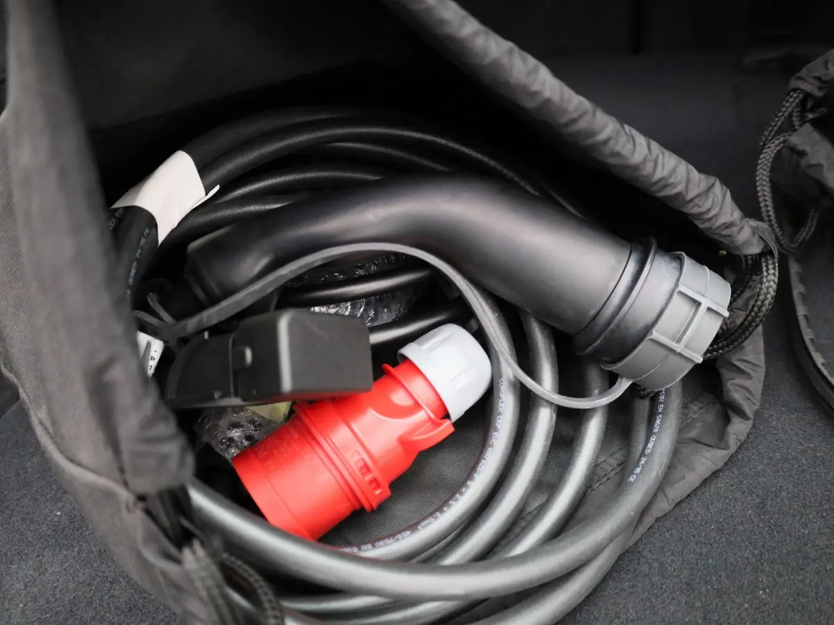 50 TFSI e Advanced edition 299 PK | S-line | Navigatie | Camera | Cruise control | Climate control | Audi smartphone interface | Elektr. instel. bestuurd.stoel | Stoelverwarming | Ledkoplamp