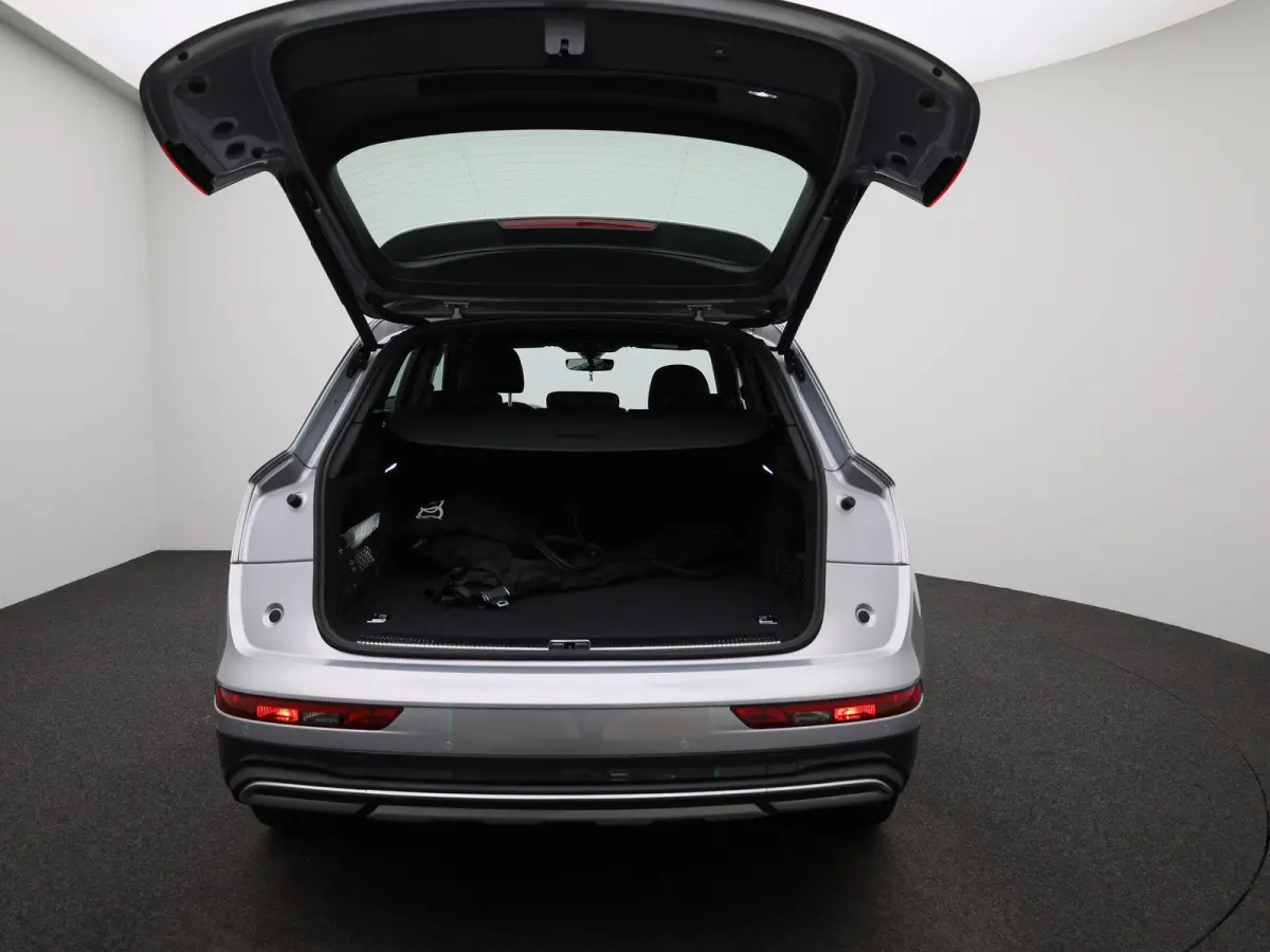 50 TFSI e Advanced edition 299 PK | S-line | Navigatie | Camera | Cruise control | Climate control | Audi smartphone interface | Elektr. instel. bestuurd.stoel | Stoelverwarming | Ledkoplamp