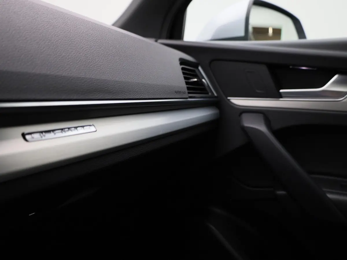 50 TFSI e Advanced edition 299 PK | S-line | Navigatie | Camera | Cruise control | Climate control | Audi smartphone interface | Elektr. instel. bestuurd.stoel | Stoelverwarming | Ledkoplamp