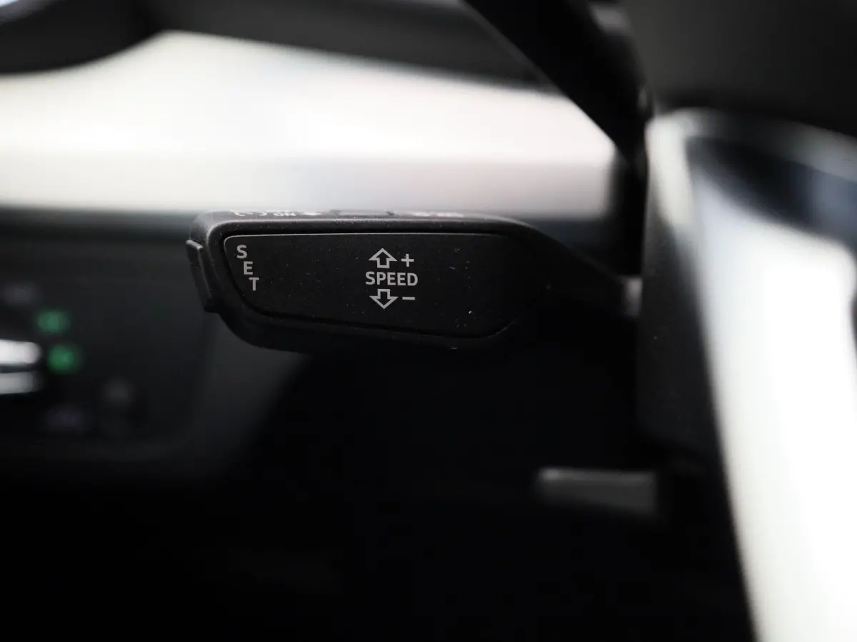 50 TFSI e Advanced edition 299 PK | S-line | Navigatie | Camera | Cruise control | Climate control | Audi smartphone interface | Elektr. instel. bestuurd.stoel | Stoelverwarming | Ledkoplamp