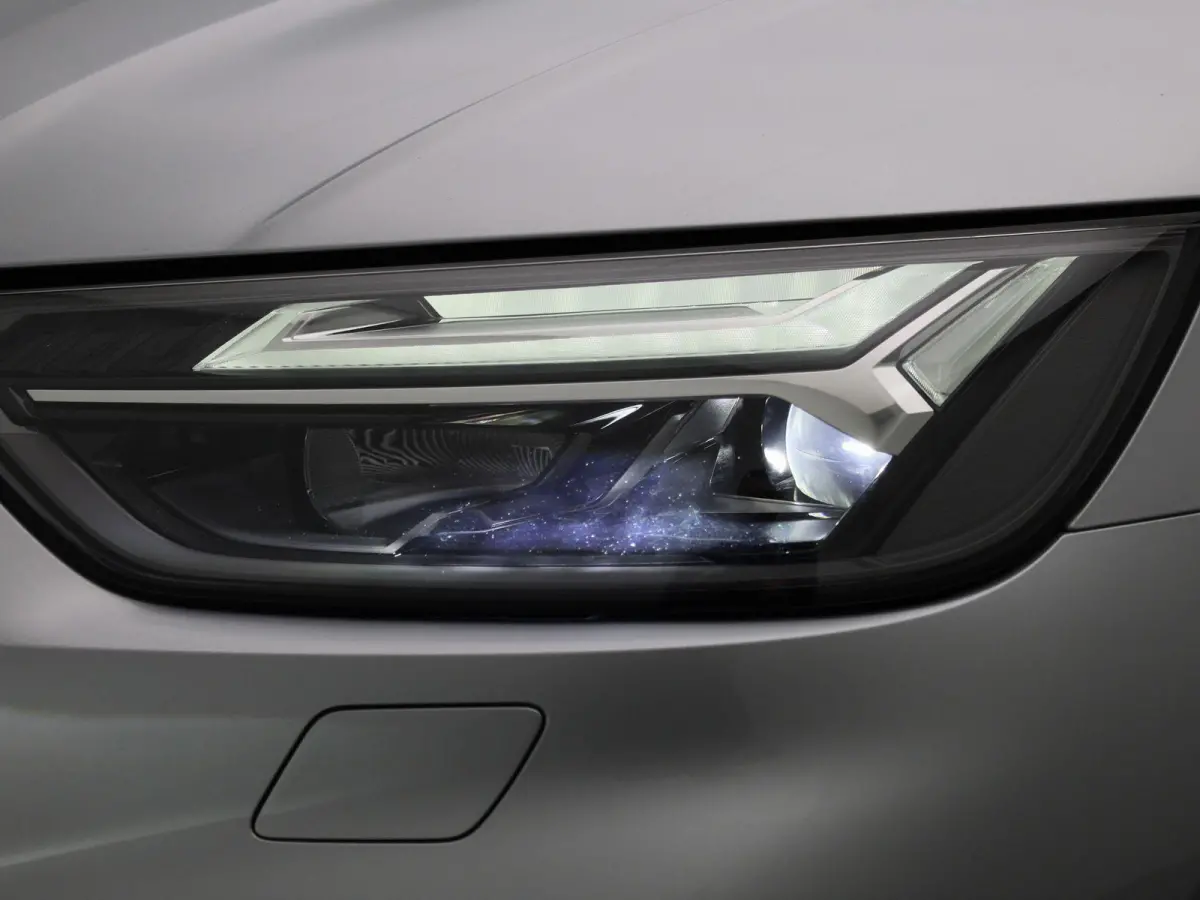 50 TFSI e Advanced edition 299 PK | S-line | Navigatie | Camera | Cruise control | Climate control | Audi smartphone interface | Elektr. instel. bestuurd.stoel | Stoelverwarming | Ledkoplamp