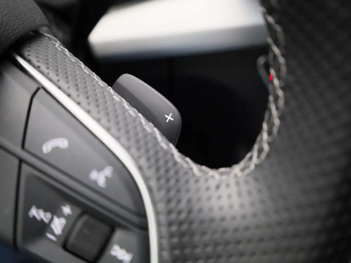 50 TFSI e Advanced edition 299 PK | S-line | Navigatie | Camera | Cruise control | Climate control | Audi smartphone interface | Elektr. instel. bestuurd.stoel | Stoelverwarming | Ledkoplamp
