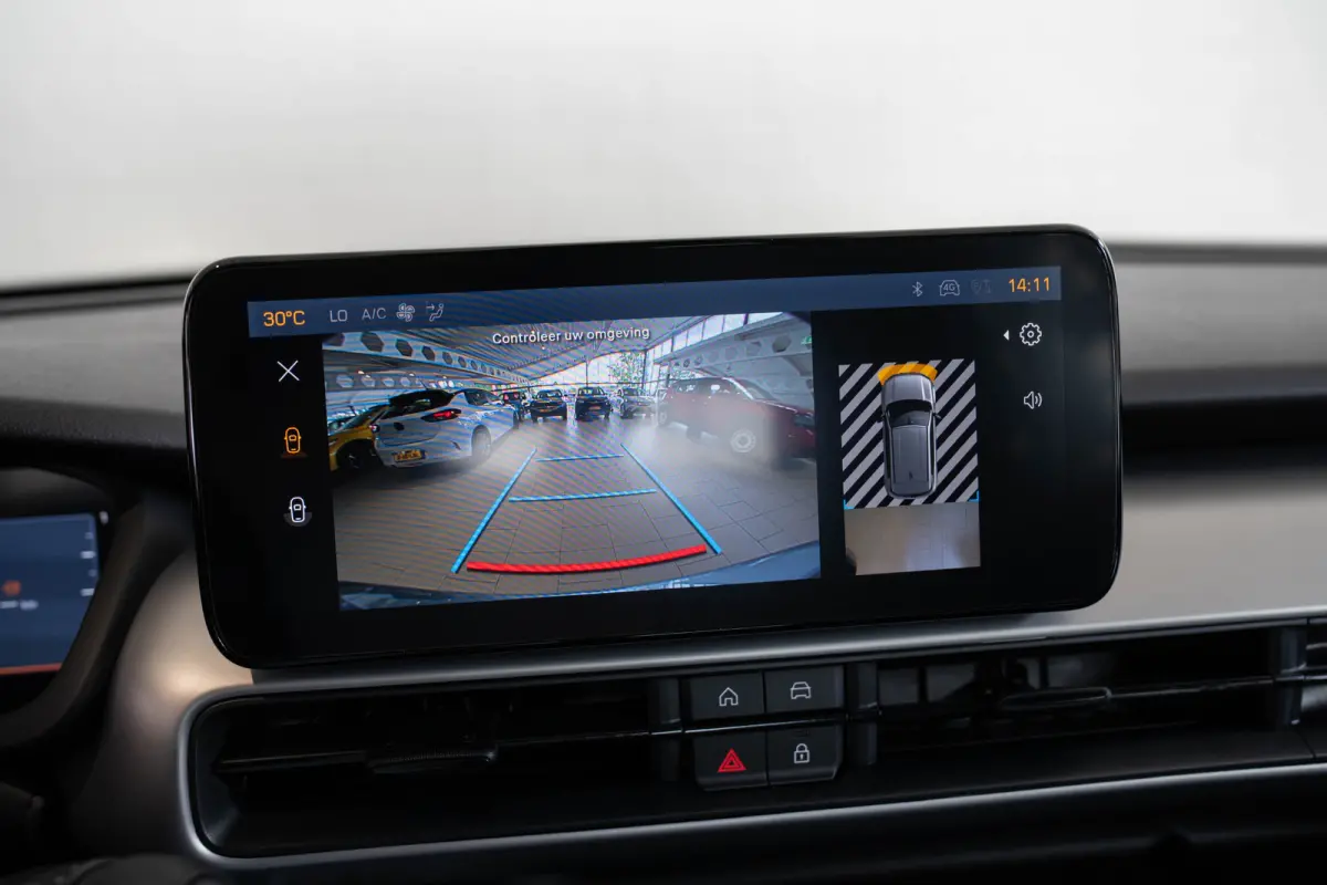 1.2 e-Hybrid Summit | Panoramadak | Elektrische Achterklep | Navigatie | Camera | Apple Carplay & Android Auto |