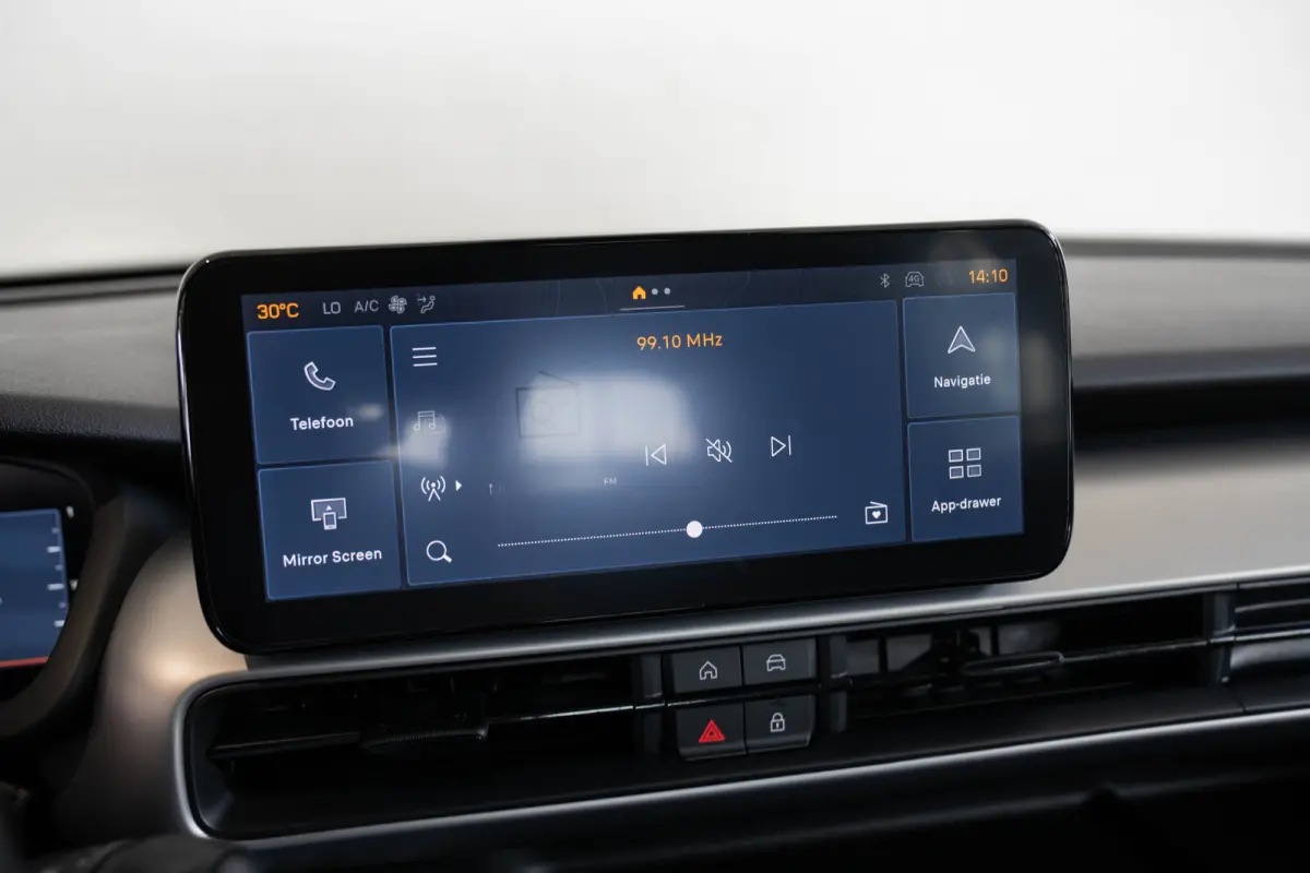 1.2 e-Hybrid Summit | Panoramadak | Elektrische Achterklep | Navigatie | Camera | Apple Carplay & Android Auto |