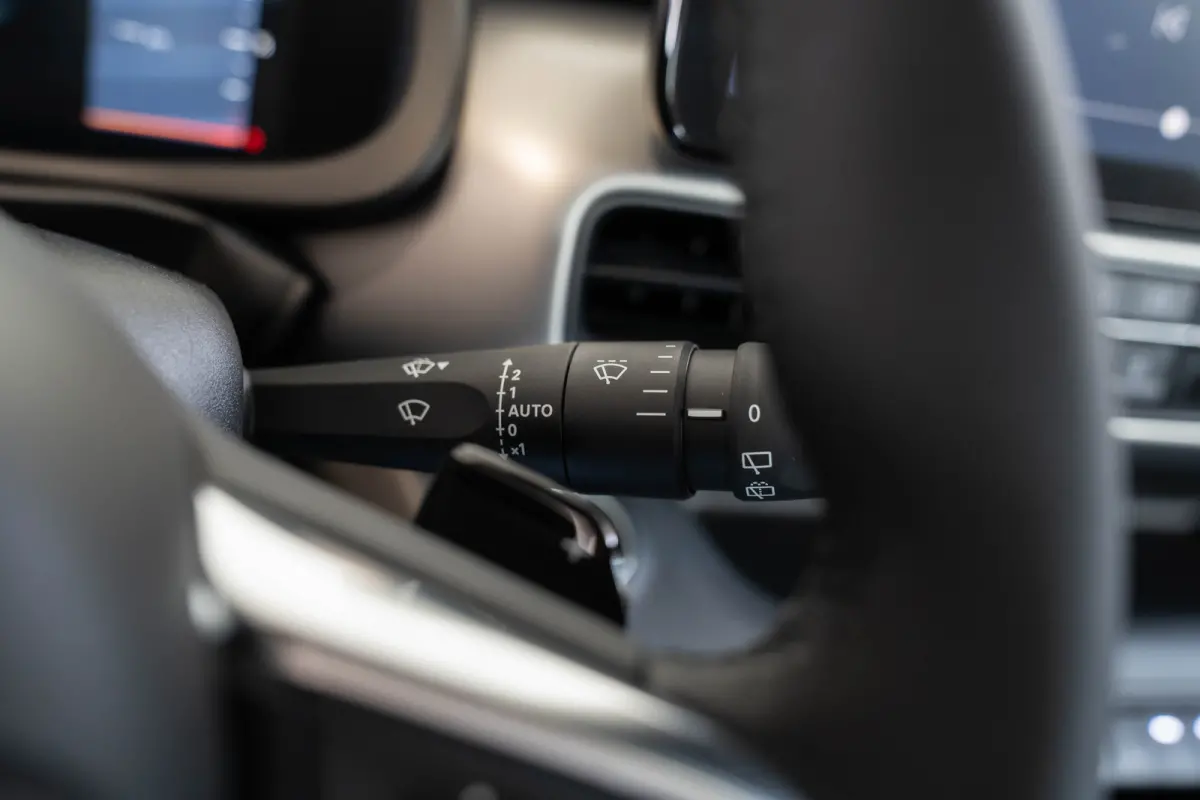 1.2 e-Hybrid Summit | Panoramadak | Elektrische Achterklep | Navigatie | Camera | Apple Carplay & Android Auto |