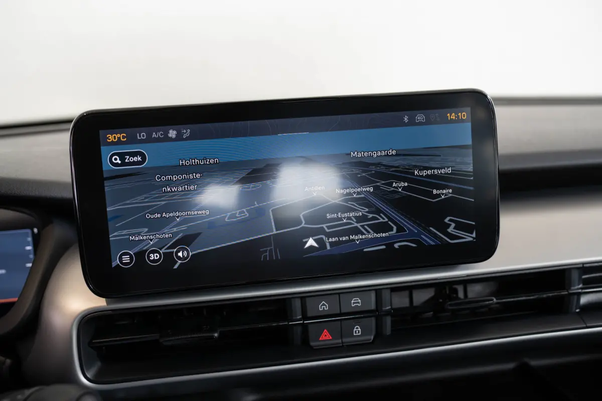 1.2 e-Hybrid Summit | Panoramadak | Elektrische Achterklep | Navigatie | Camera | Apple Carplay & Android Auto |