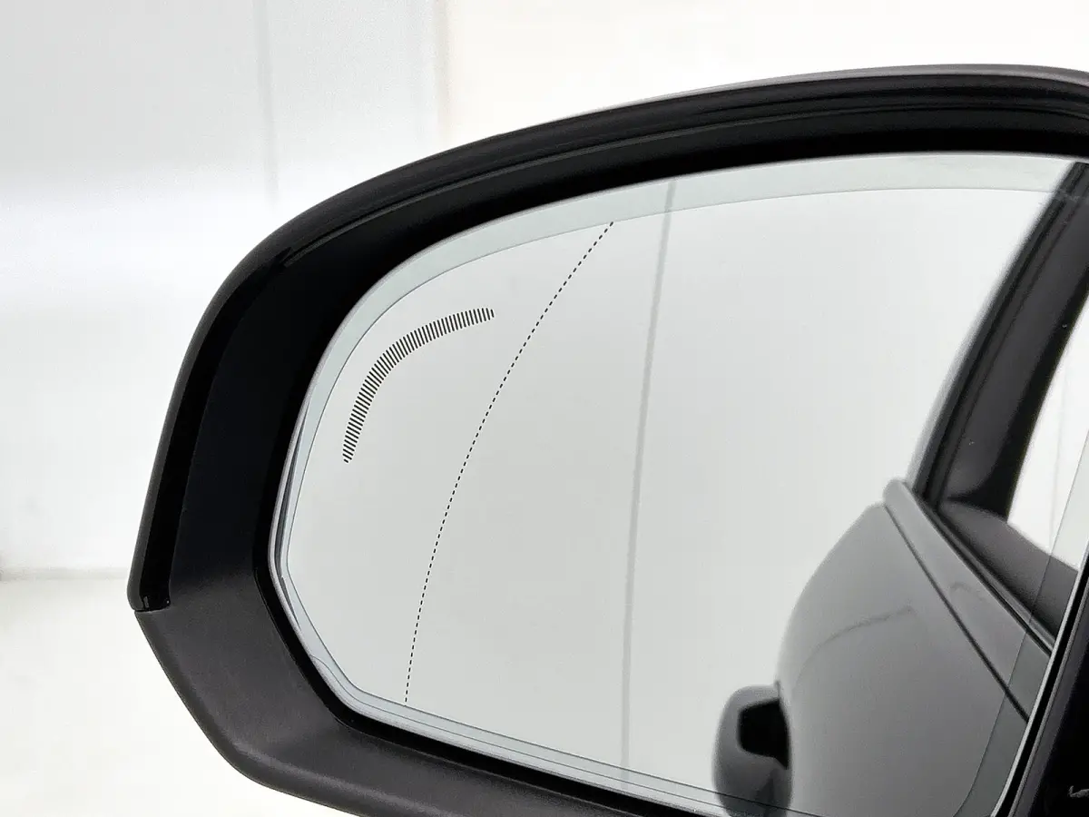 T2 130PK R-Design / Trekhaak / 1/2 Leder / Airco-ecc./ Navigatie / Stoelverwarming / Pdc. / Apk 11-2028