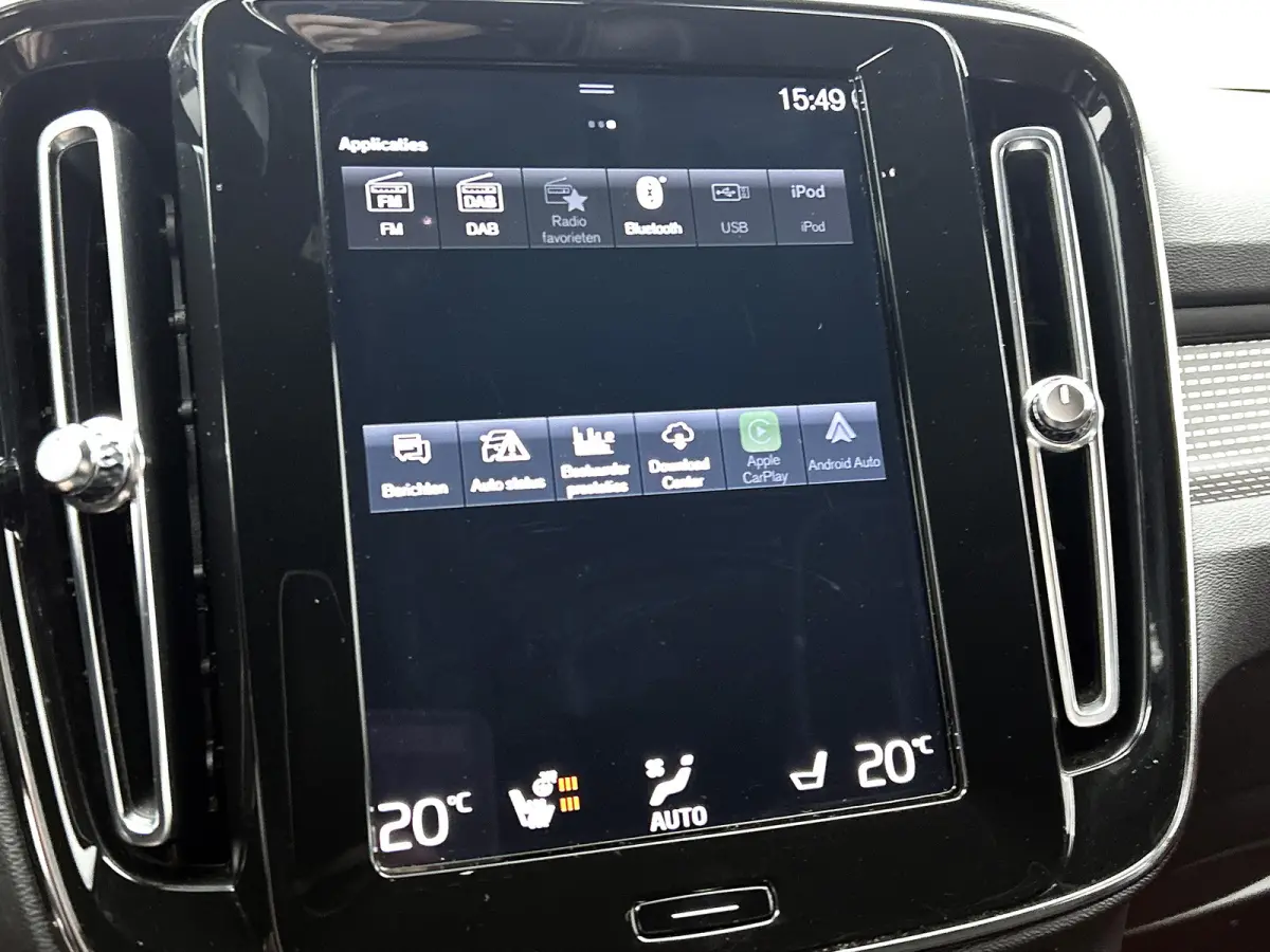 T2 130PK R-Design / Trekhaak / 1/2 Leder / Airco-ecc./ Navigatie / Stoelverwarming / Pdc. / Apk 11-2028