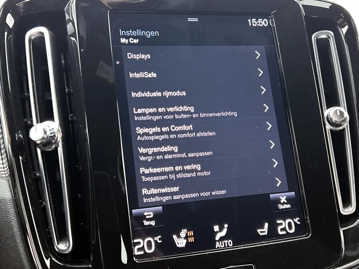T2 130PK R-Design / Trekhaak / 1/2 Leder / Airco-ecc./ Navigatie / Stoelverwarming / Pdc. / Apk 11-2028