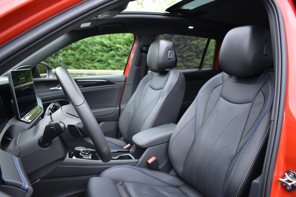 1.5 TSI eHybrid PHEV 272PK R-Line | Schuif-kanteldak | Elektrische achterklep | Harman Kardon | 360 camera | Head-up display | Design Pakket | Comfort Pakket Plus | VERLENGDE GARANTIE
