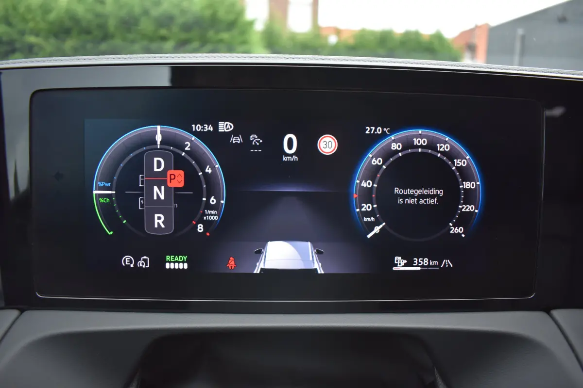 1.5 TSI eHybrid PHEV 272PK R-Line | Schuif-kanteldak | Elektrische achterklep | Harman Kardon | 360 camera | Head-up display | Design Pakket | Comfort Pakket Plus | VERLENGDE GARANTIE
