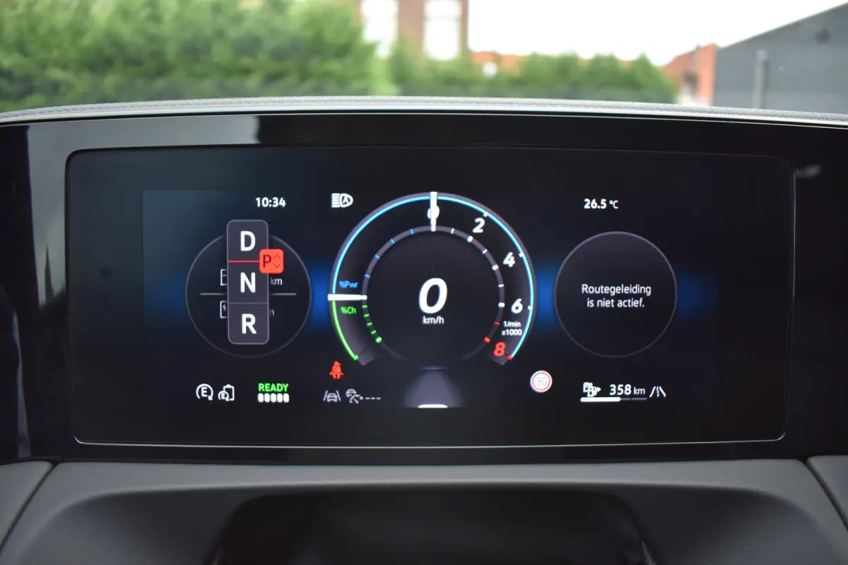 1.5 TSI eHybrid PHEV 272PK R-Line | Schuif-kanteldak | Elektrische achterklep | Harman Kardon | 360 camera | Head-up display | Design Pakket | Comfort Pakket Plus | VERLENGDE GARANTIE