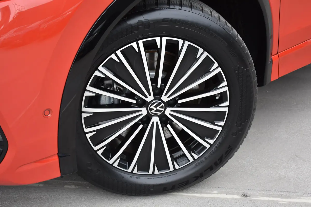 1.5 TSI eHybrid PHEV 272PK R-Line | Schuif-kanteldak | Elektrische achterklep | Harman Kardon | 360 camera | Head-up display | Design Pakket | Comfort Pakket Plus | VERLENGDE GARANTIE