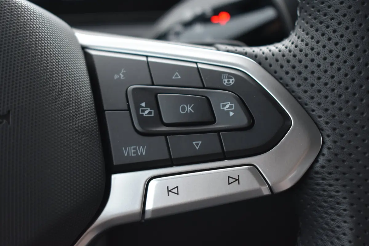 1.5 TSI eHybrid PHEV 272PK R-Line | Schuif-kanteldak | Elektrische achterklep | Harman Kardon | 360 camera | Head-up display | Design Pakket | Comfort Pakket Plus | VERLENGDE GARANTIE