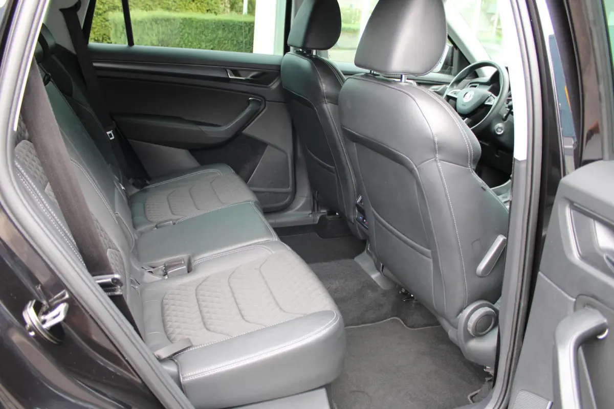 1.5 TSI Limited Business Edition|Automaat|ACC|LED|Trekhaak|Stoelverw|Carplay|DAB