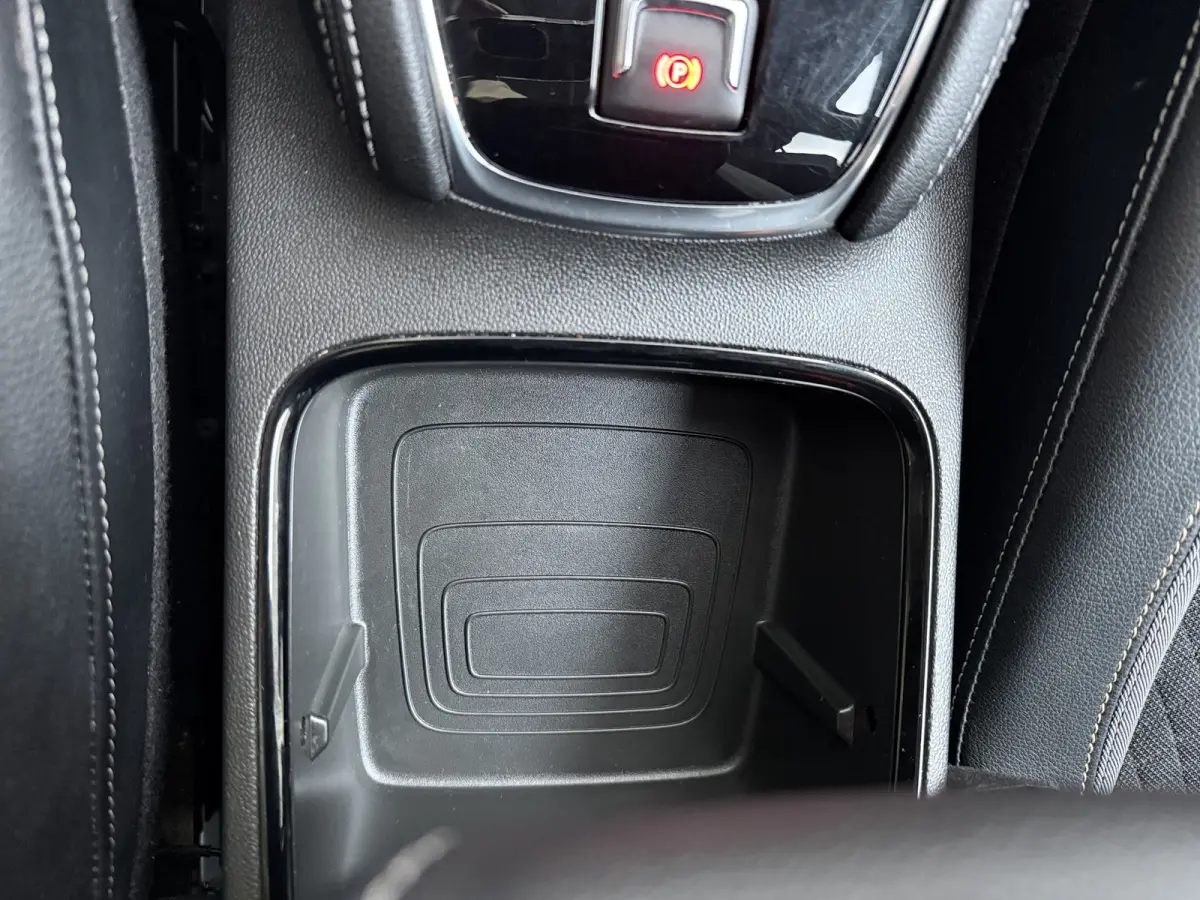 1.2 Turbo Business + | RIEM VERVANGEN! | Cruise control | LED dagrijverlichting | Lichtmetalen velgen 17"