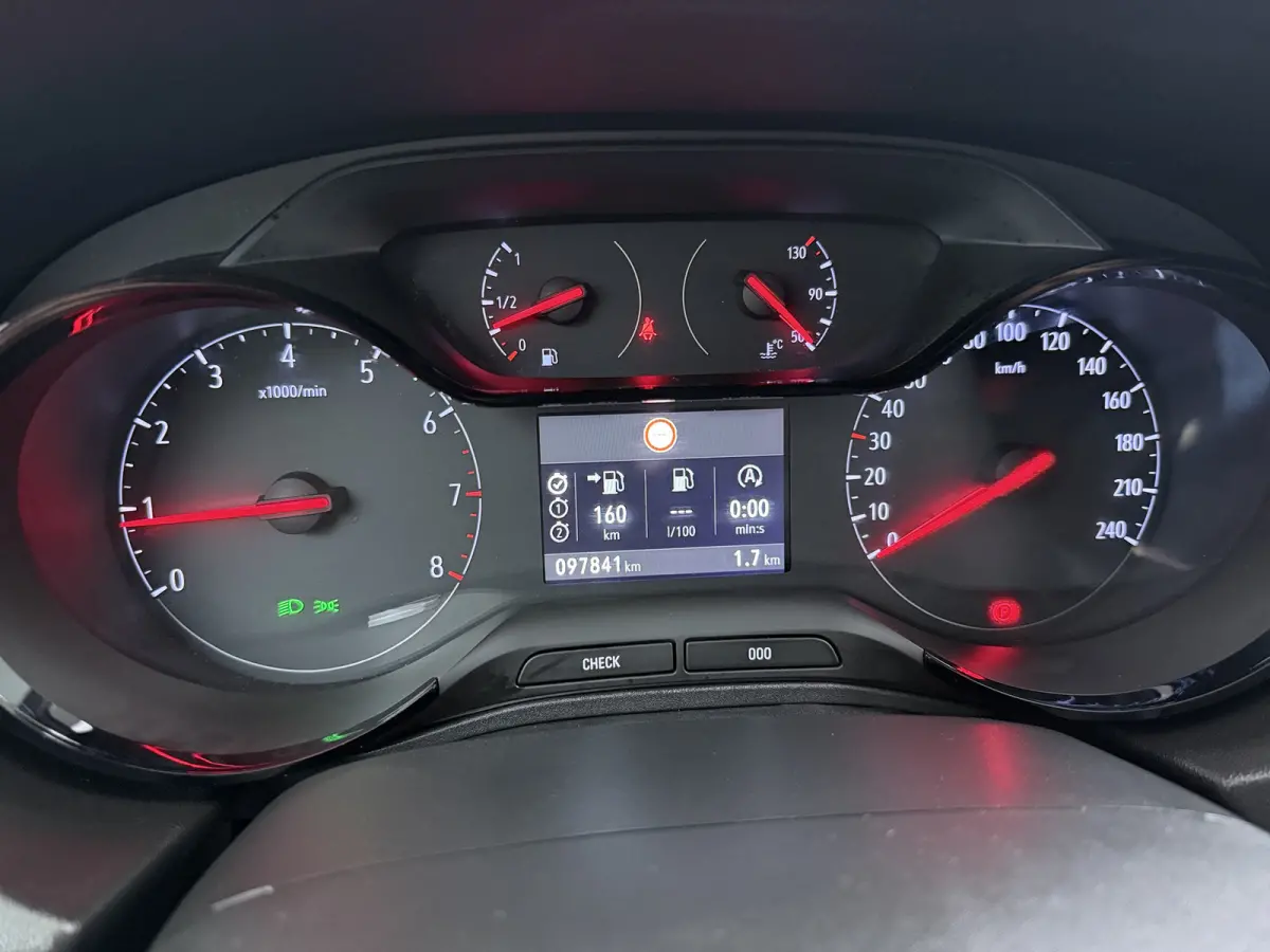 1.2 Turbo Business + | RIEM VERVANGEN! | Cruise control | LED dagrijverlichting | Lichtmetalen velgen 17"
