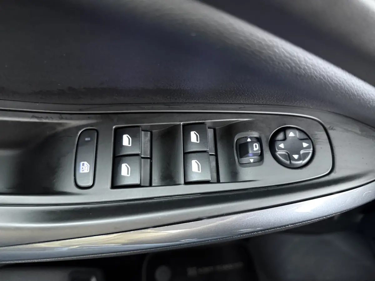 1.2 Turbo Business + | RIEM VERVANGEN! | Cruise control | LED dagrijverlichting | Lichtmetalen velgen 17"