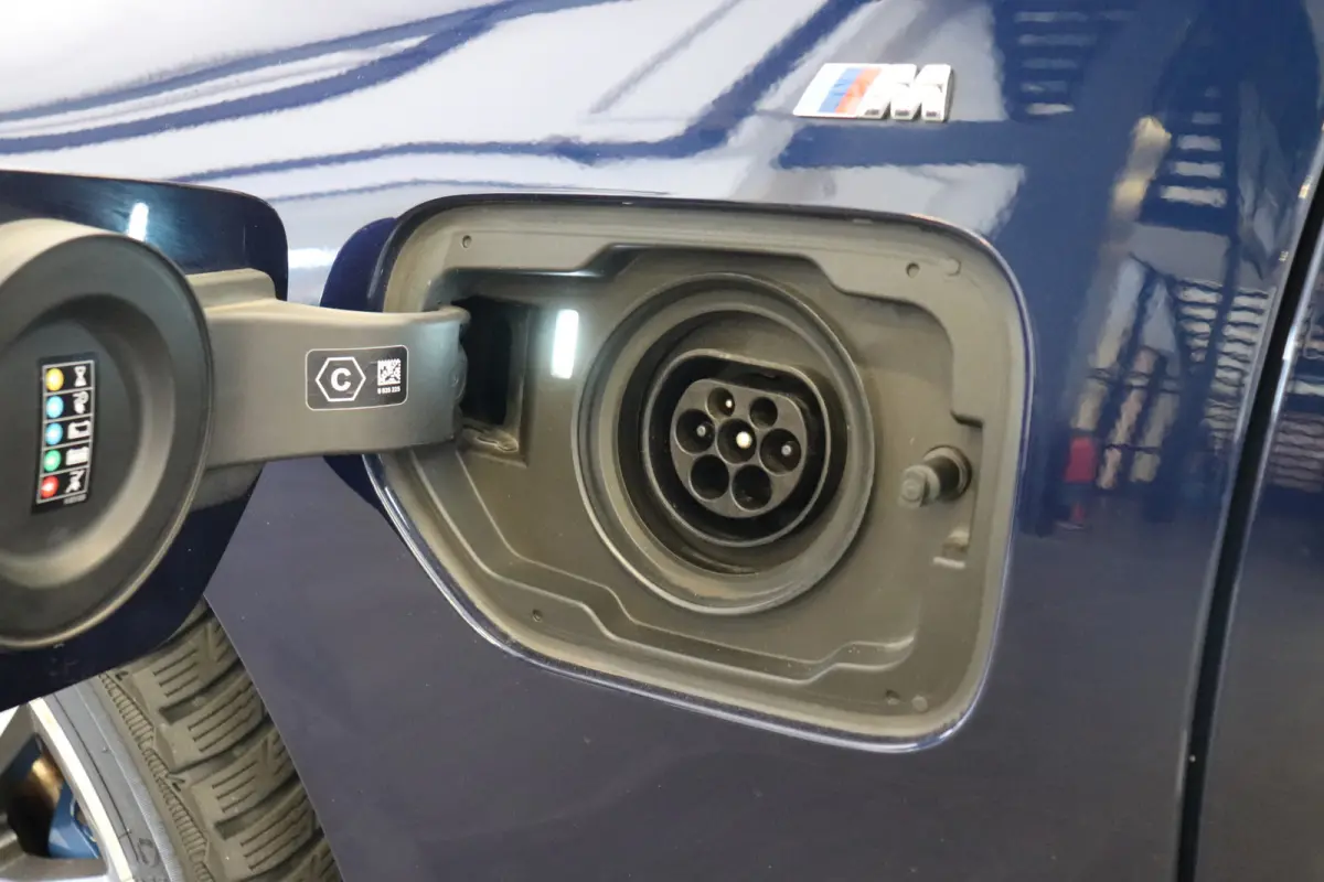 330e xDrive High Executive M-sport | H&K Audio | 360 Camera | ACC | Laser | Trekhaak | €20.900,- incl. BTW