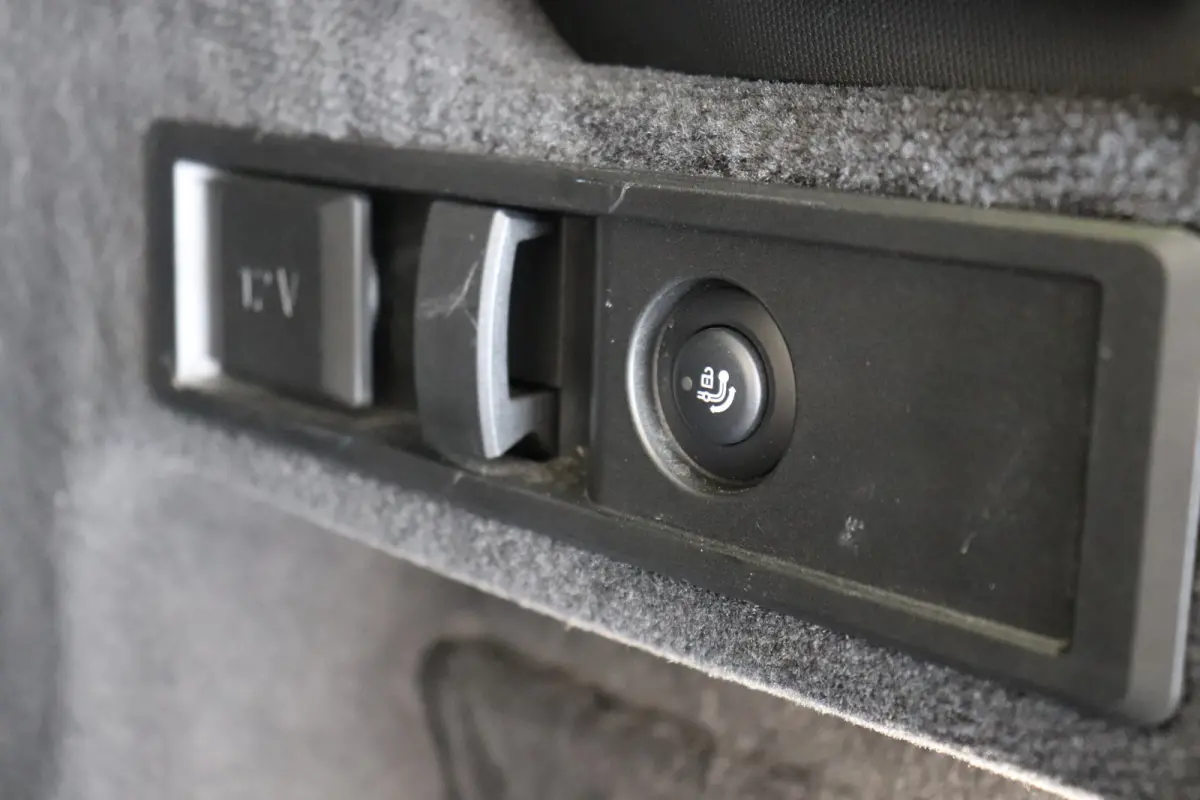 330e xDrive High Executive M-sport | H&K Audio | 360 Camera | ACC | Laser | Trekhaak | €20.900,- incl. BTW