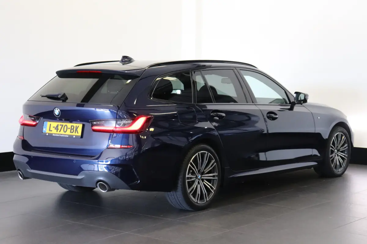 330e xDrive High Executive M-sport | H&K Audio | 360 Camera | ACC | Laser | Trekhaak | €20.900,- incl. BTW