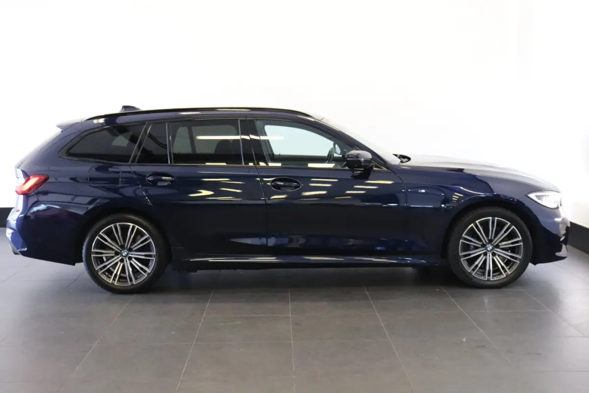 330e xDrive High Executive M-sport | H&K Audio | 360 Camera | ACC | Laser | Trekhaak | €20.900,- incl. BTW