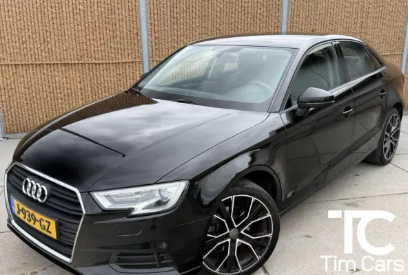 30 TFSI Pro Line Lederen bekleding | Stoelverwarming | 18 inch lichtmetalen velgen | Bi-xenon verlichting | Airconditioning | Cruise control | Navigatiesysteem | Parkeersensoren achter
