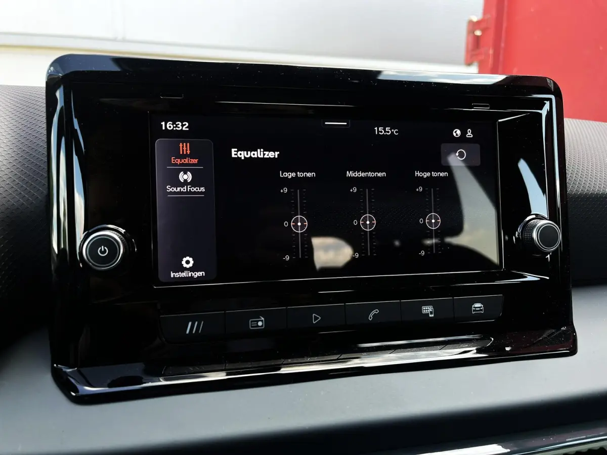 1.0 EcoTSI 95pk Style | Cruise Control | Parkeersensoren